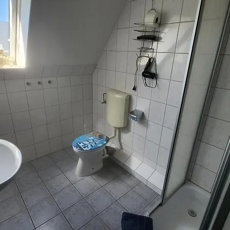 Gaestezimmer Mit Wohnzimmer In Norddeich * Norden