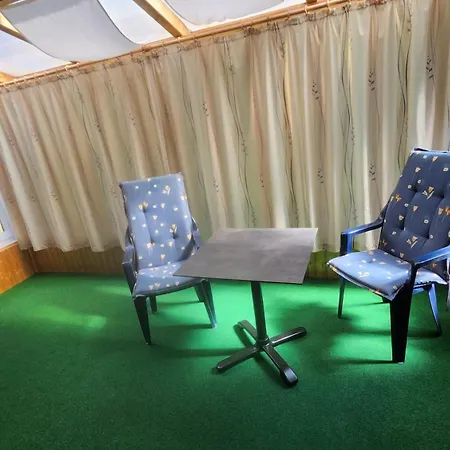 Gaestezimmer Mit Wohnzimmer In Norddeich * Norden